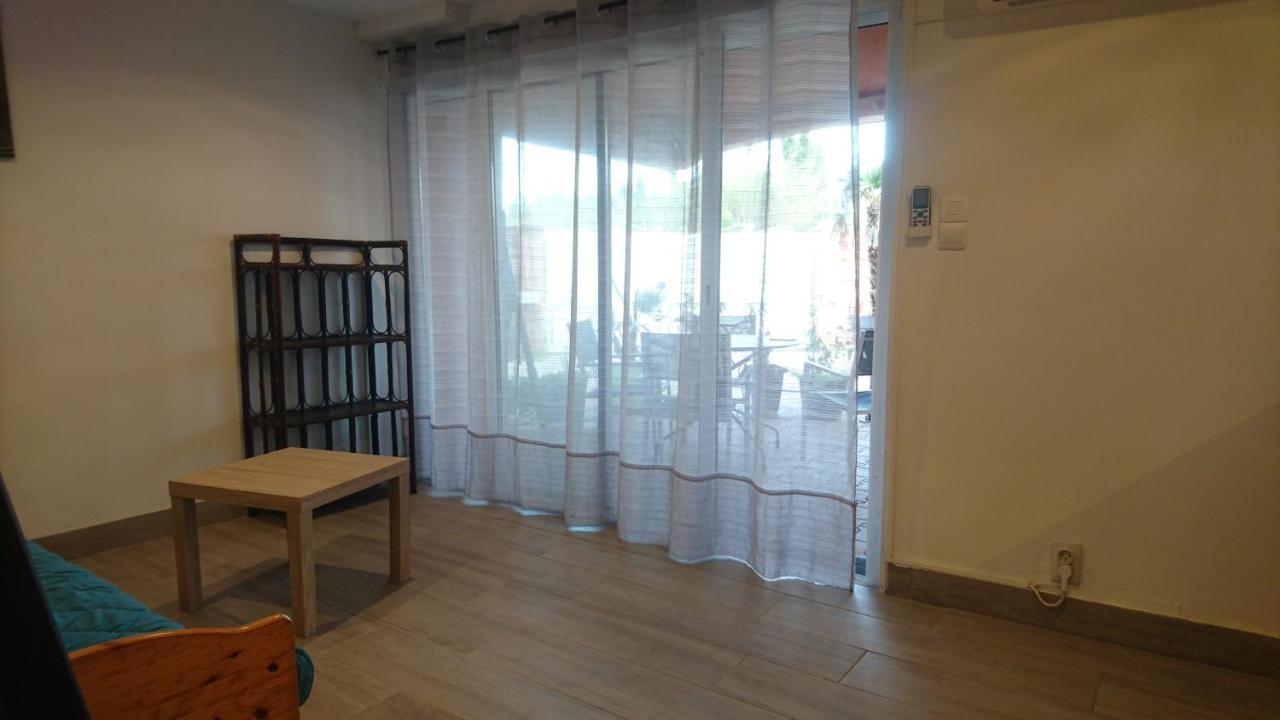 Appartements Dans Residence Avec Piscine - Mer A 500M Σαιντ-Μαρί-ντε-λα-Μερ Εξωτερικό φωτογραφία