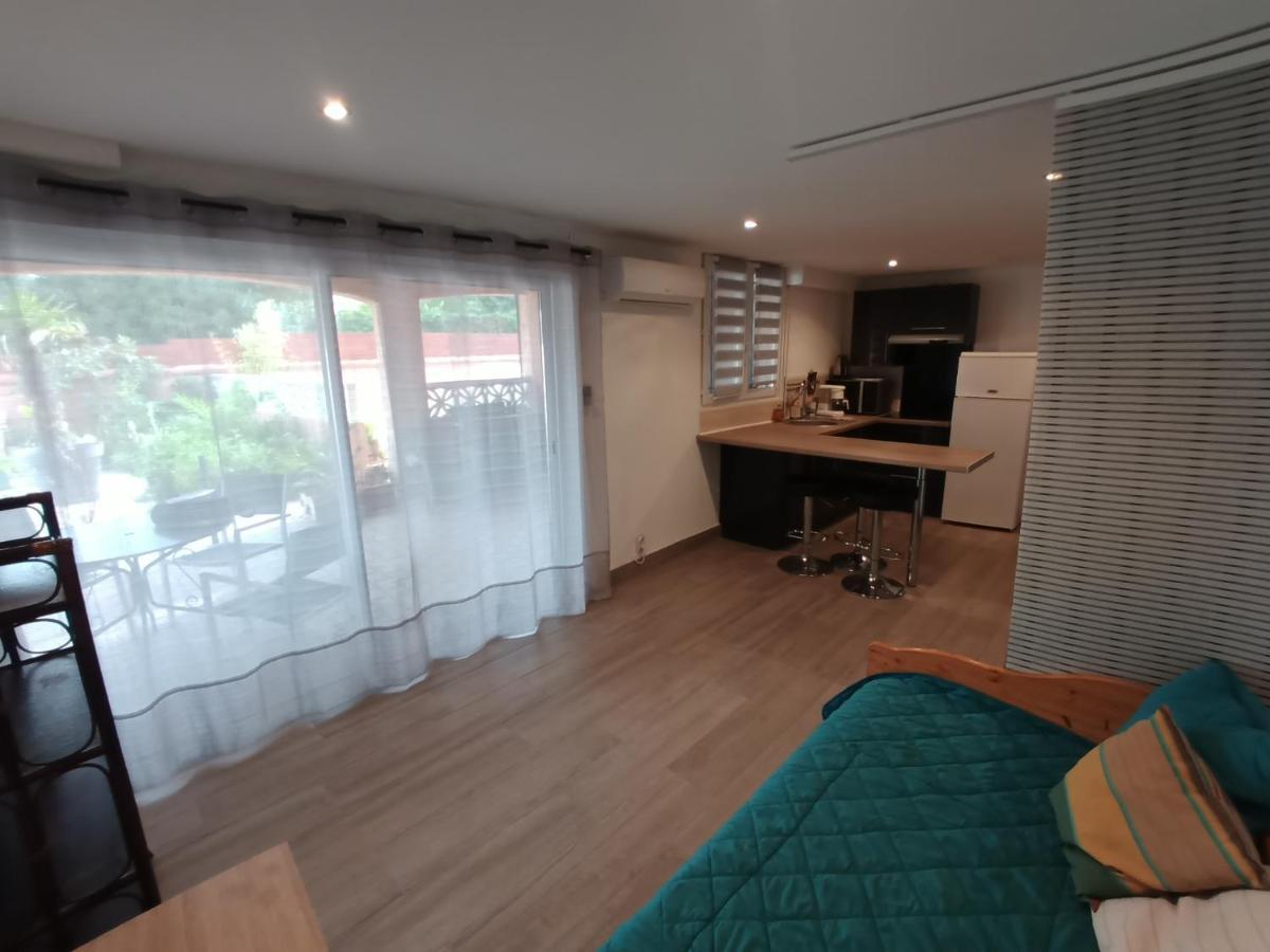 Appartements Dans Residence Avec Piscine - Mer A 500M Σαιντ-Μαρί-ντε-λα-Μερ Εξωτερικό φωτογραφία